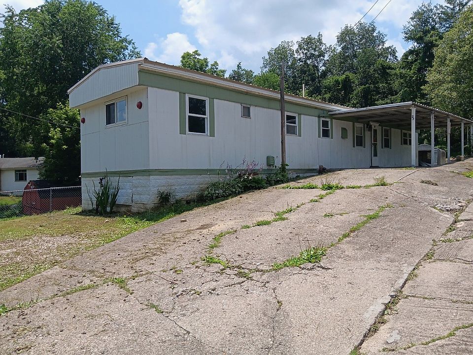 1st image of 27 Doughty Dr