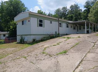 27 Doughty Dr, Charleston, WV 25313