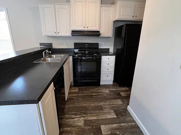 5301 NE 27th Ave #PE-14 — Photo 4