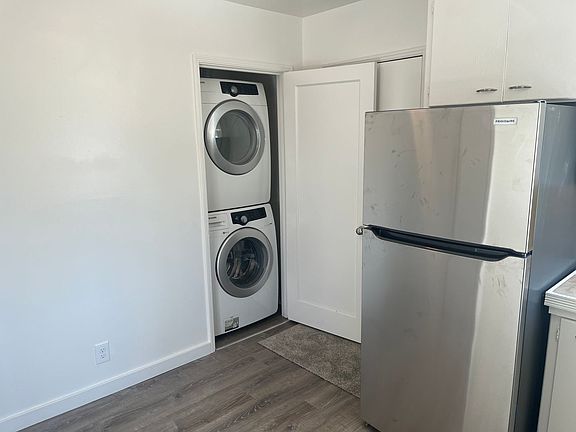 4th image of 452-454 31st St