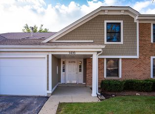 1416 Seven Pines Rd APT B1, Schaumburg, IL 60193