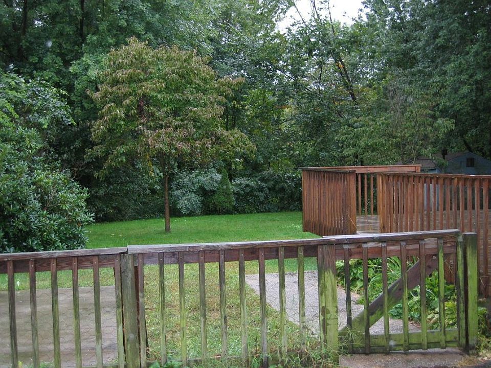 2nd image of 168 Reynolds Bridge Rd