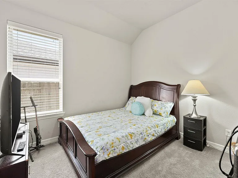 15863 McKinley Green Dr — Photo 17