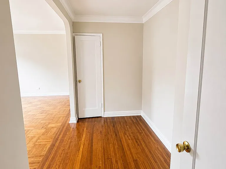 4015 Hampton St #6H — Photo 4