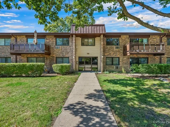 2632 N Windsor Dr Unit 102, Arlington Heights, IL 60004