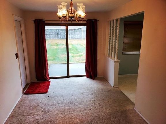 3rd image of 5468 Cleander Dr
