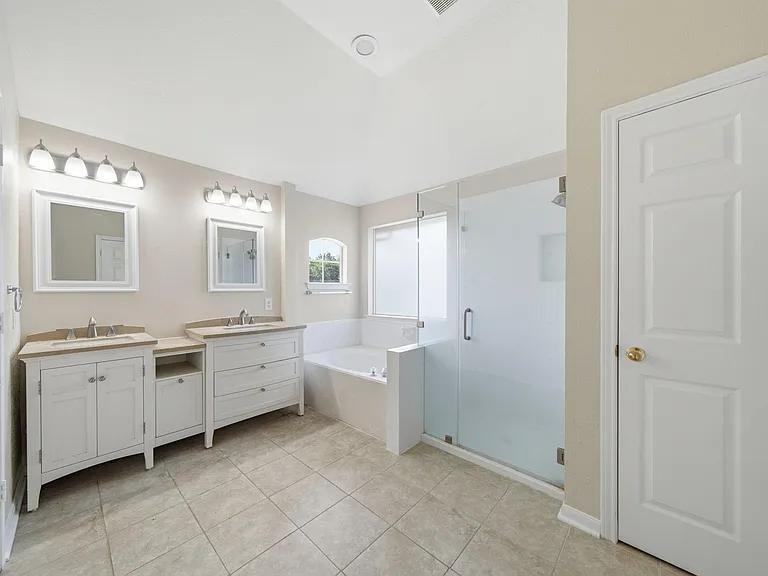 14715 Plains River Dr — Photo 10