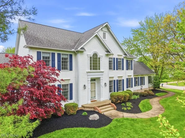 735 Jamestown Ct, Hudson, OH 44236