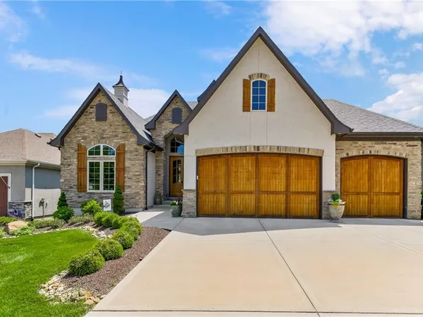 17915 W 94th St, Lenexa, KS 66219