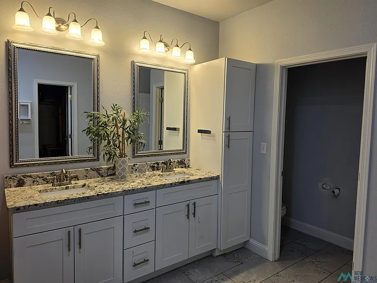 208 Nonpareil Ln — Photo 15