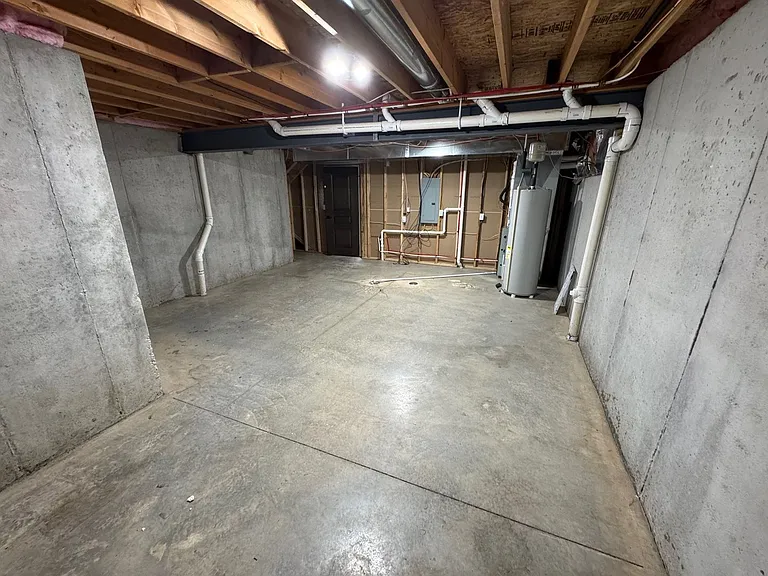 109 & 111 E Pine St — Photo 13