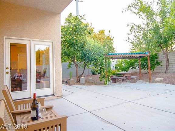 3rd image of 1808 Diamond Bluff Ave
