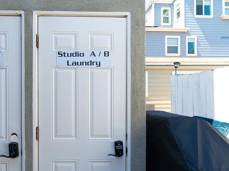 847 Beryl St — Photo 23