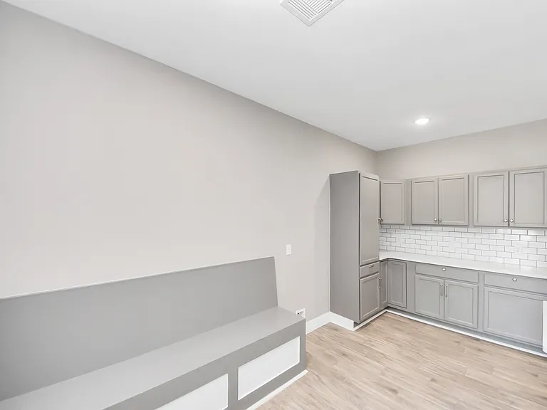 2608 Campbell St #1 — Photo 7