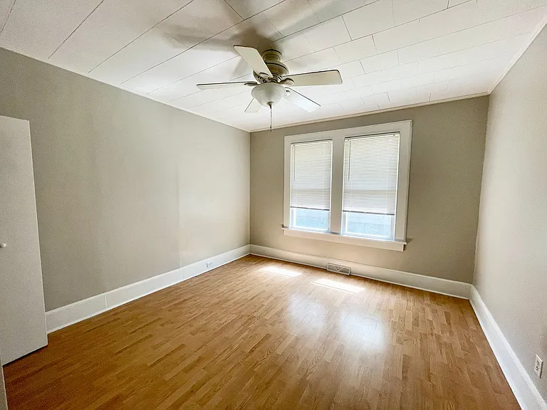 1504 Charlton St — Photo 21