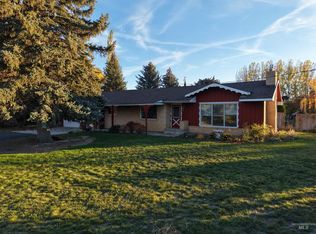 2221 Hillcrest Dr, Burley, ID 83318