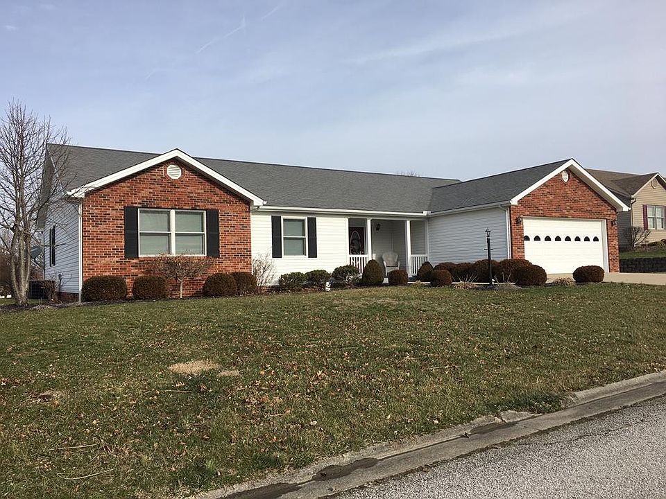 1st image of 835 Meadowcrest Cir