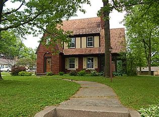 916 N Main St, Carrollton, MO 64633