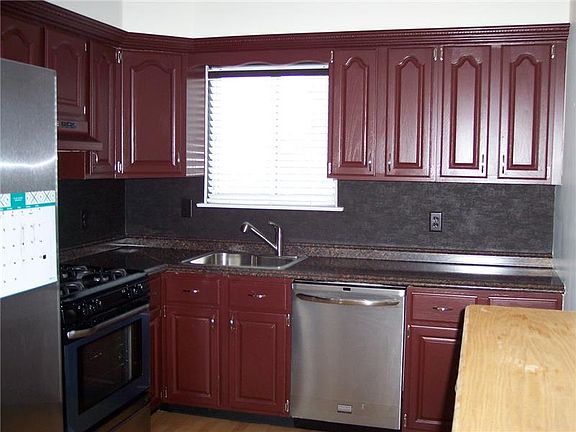 3rd image of 5 Yafa Ct #B