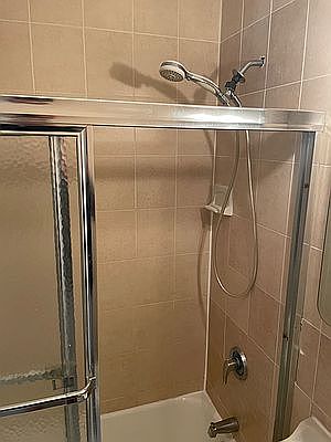 5th image of 135 E 17th St #4X