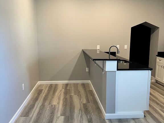 3rd image of 3548 Lafayette Rd #104