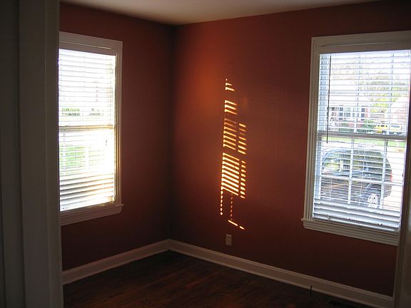 3 bed rooms, one maseter and two (as shown) mid-size bedroom