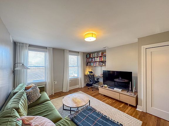 2nd image of 508 Chapel St #2F