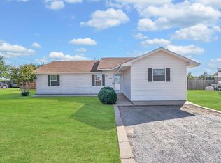 608 E Warren Rd, Blair, OK 73526