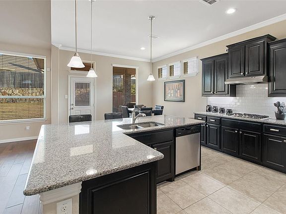 4th image of 6816 San Antonio Dr