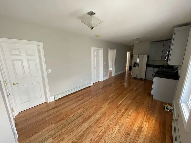 19 Harold St #3 — Photo 10