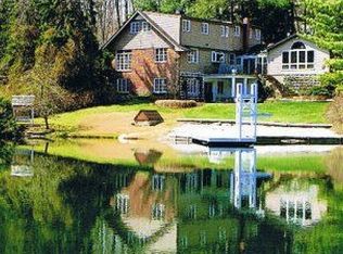 82 Old Phillips Hill Rd, New City, NY 10956