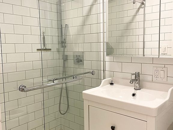 3rd image of 5-24 49th Ave #2
