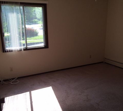 3rd image of 1905 Wilson Ave APT 110