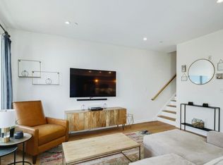 2006 Frankford Ave #301, Philadelphia, PA 19125