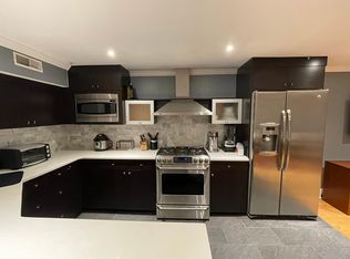 2047 Walnut St APT 1M, Philadelphia, PA 19103