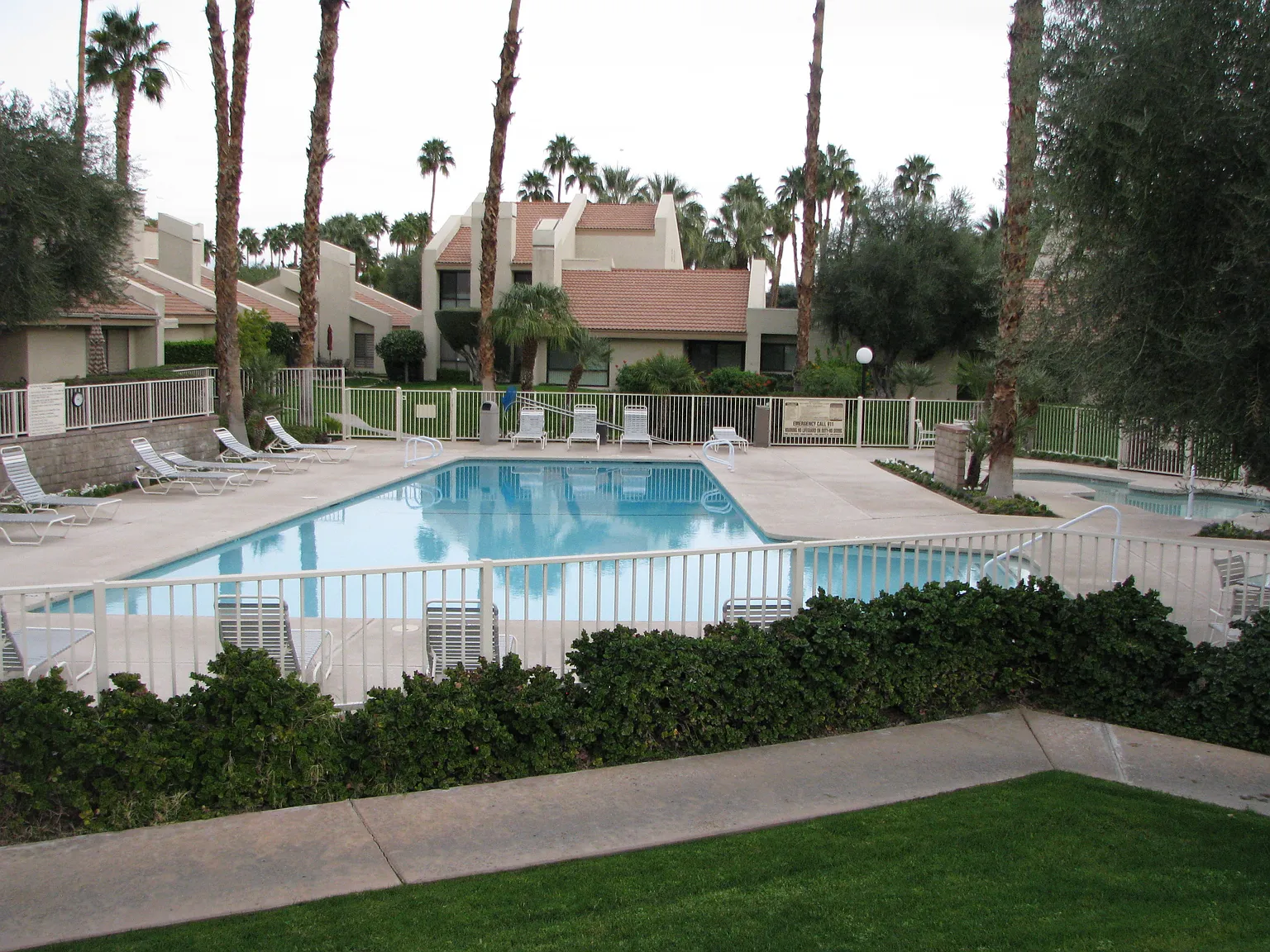 3 bed, 1700 sqft, $4,500 — Photo 3