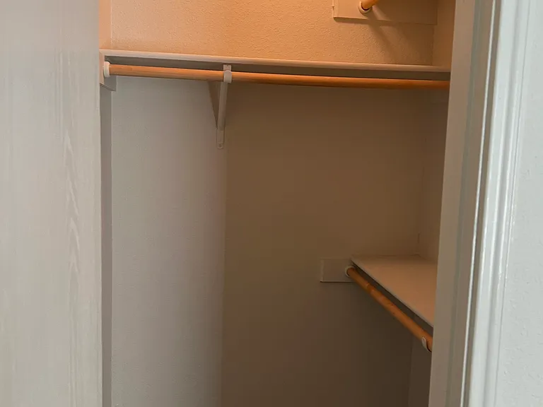 411 Creek St — Photo 14