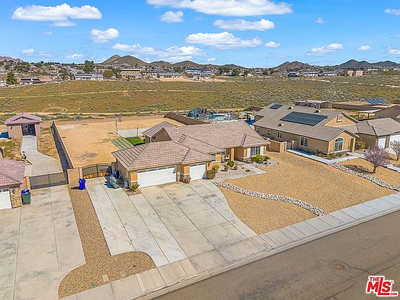 3rd image of 17794 Cabazon Rd