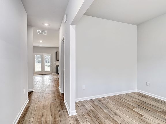 3rd image of 126 Hancher Dr