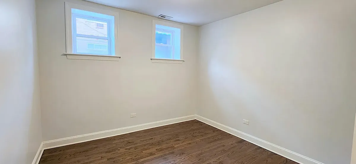 Building Photo - 1511 W Cullom Ave #G