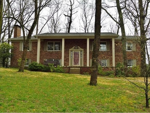 1st image of 2129 Southcote Dr