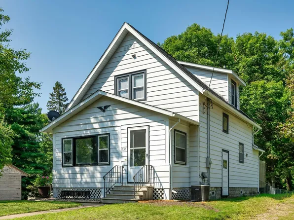 121 Mathison St, Woodville, WI 54028
