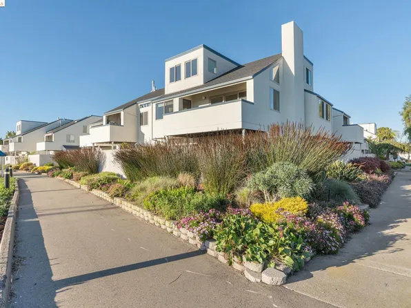 460 Cola Ballena APT D, Alameda, CA 94501