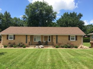 1801 Lynwood Dr, Champaign, IL