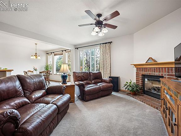 5th image of 7533 Amberly Dr