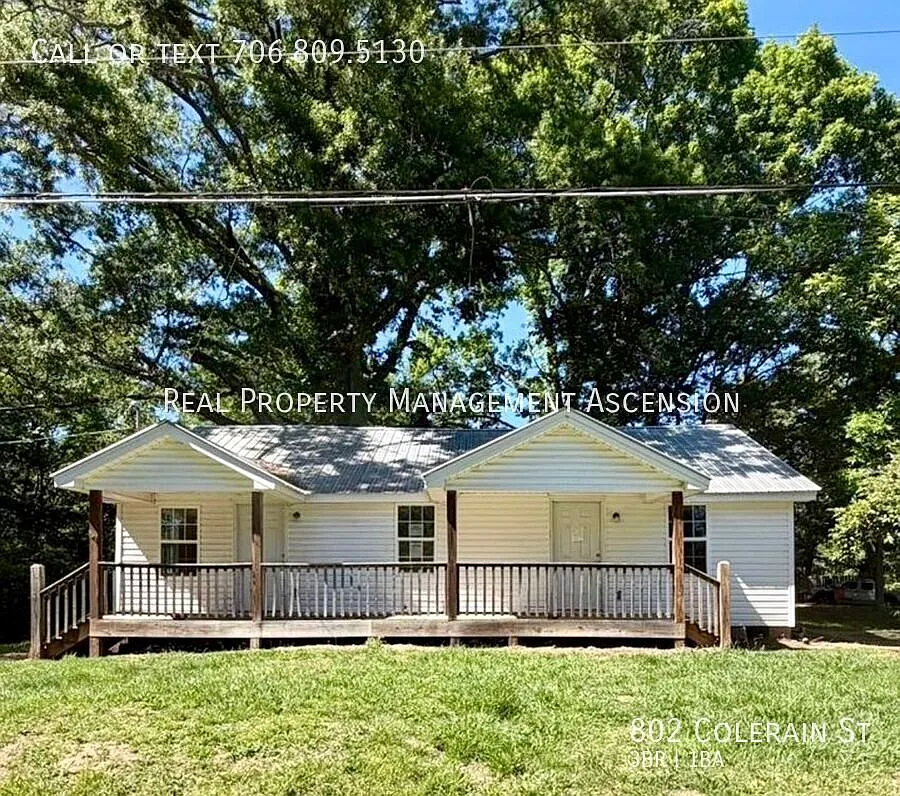 3 Bedroom, 1 Bath Home in Lafayette — Photo 1