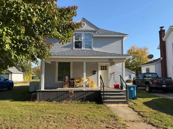 705 Illinois St, Walkerton, IN 46574
