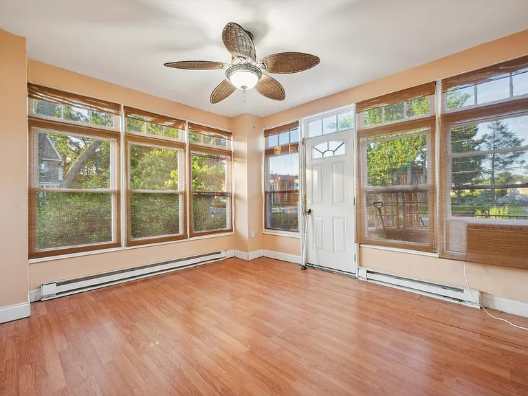 5400 Woodcrest Ave — Photo 10