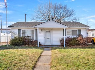 7344 Pine St, Taylor, MI 48180