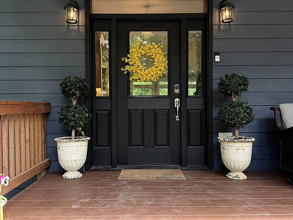 2nd image of 66 Garland Ct
